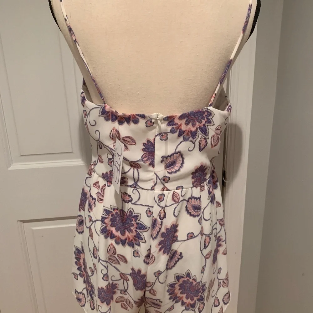 Peach love California woman’s flower print romper - Picture 9 of 10